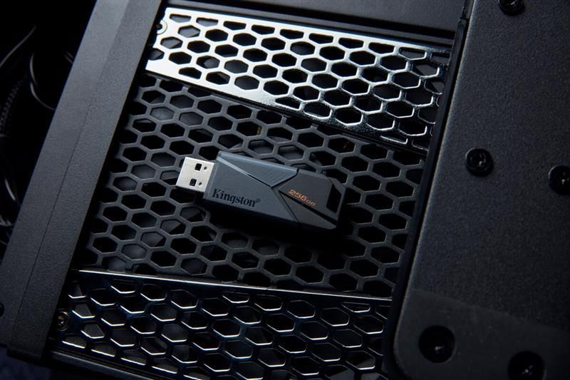 Флеш-накопичувач USB3.2 128GB Kingston DataTraveler Exodia Onyx (DTXON/128GB) 451831 фото