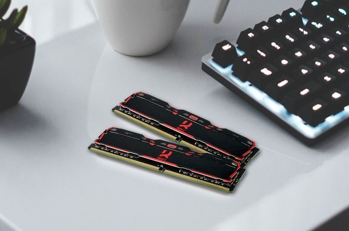 Модуль пам`ятi DDR4 2x16GB/3200 Goodram Iridium X Black (IR-X3200D464L16A/32GDC) 366444 фото